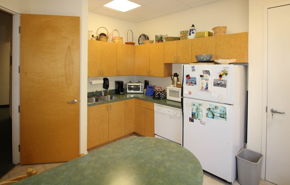 More Photos Of 658 W Indiantown Rd, Jupiter Medical For Sale
