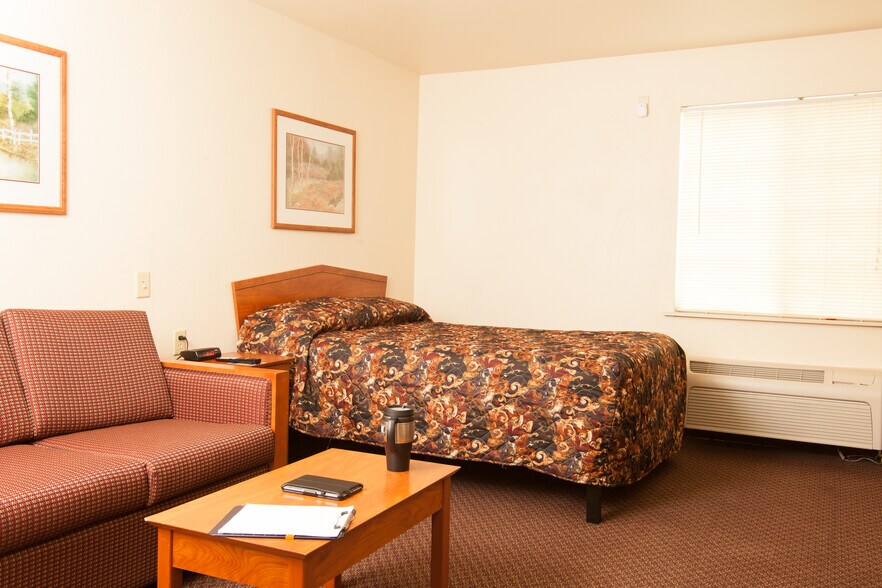 More Photos Of 7958 Interstate 35 Access Rd, San Antonio Hotel For Sale