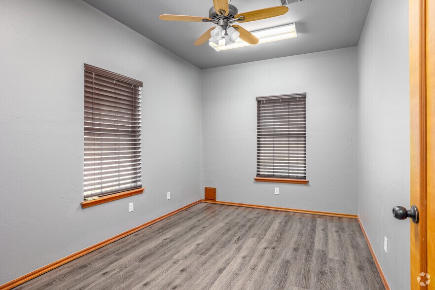 More Photos Of 2120 McKown Dr, Norman Office For Lease