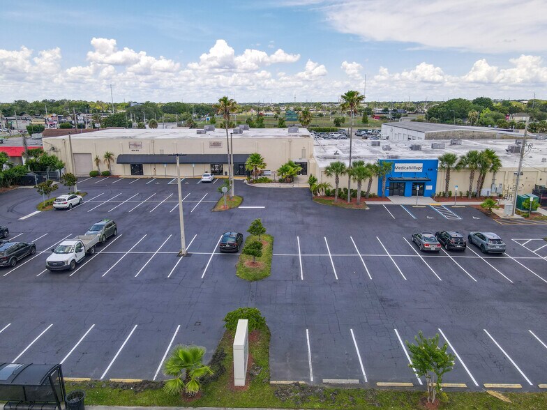 More Photos Of 800-840 Mercy Dr, Orlando Medical For Lease