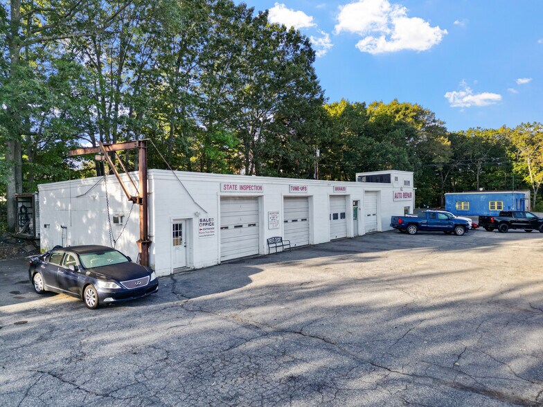 More Photos Of 890 Boston Tpke, Shrewsbury Auto Repair For Lease