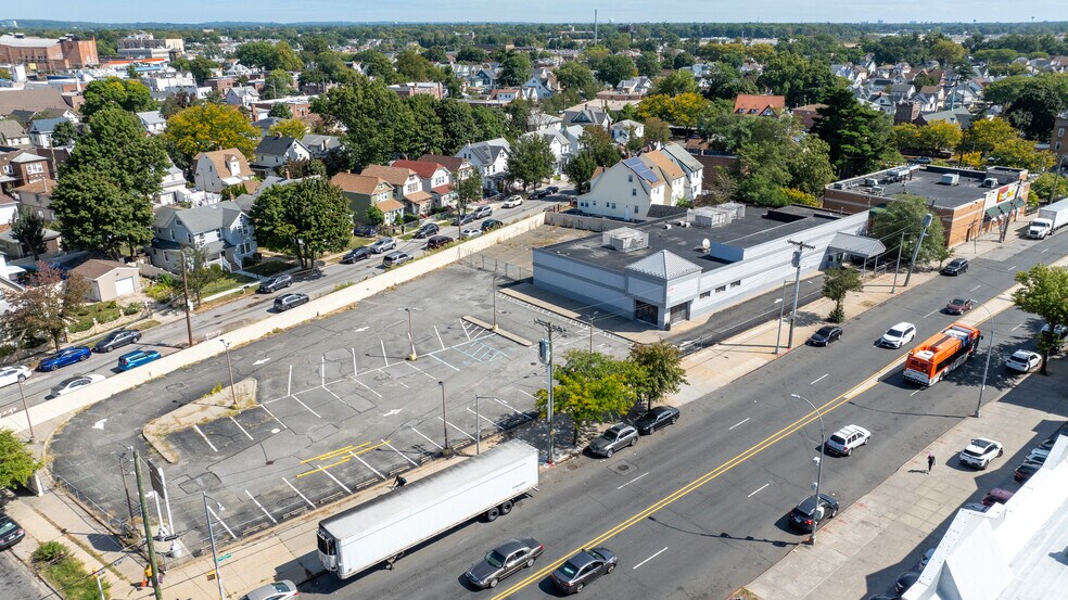 Primary Photo Of 218-03-09 Hempstead Ave, Queens Village General Retail For Lease