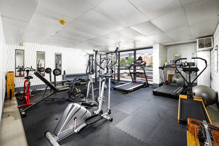 More Photos Of 657 Pratt Dr, Indiana Apartments For Sale