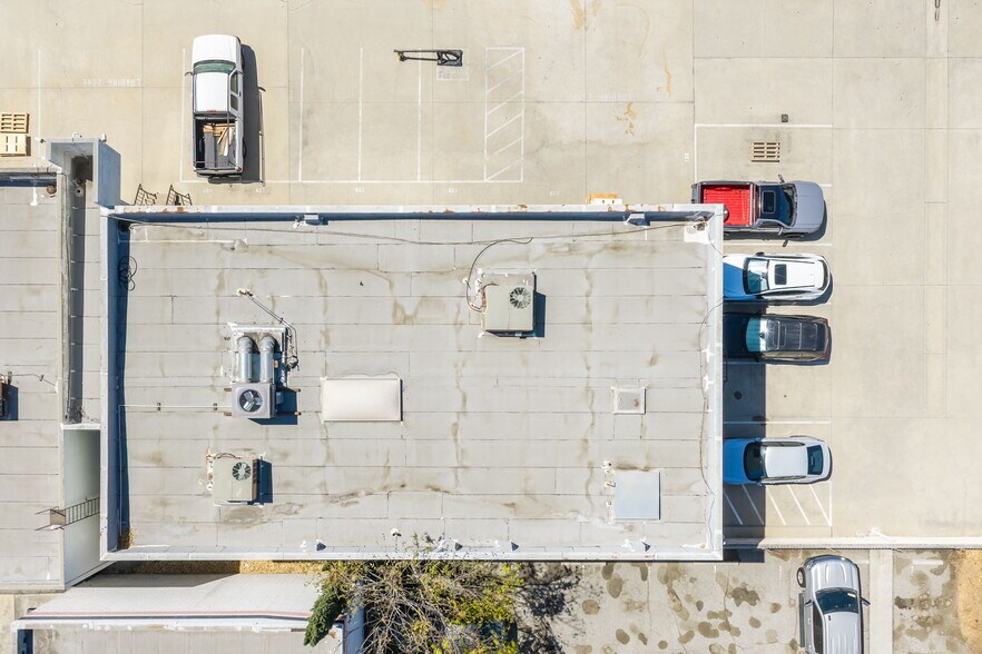 More Photos Of 127-129 S 8th Ave, La Puente Warehouse For Sale