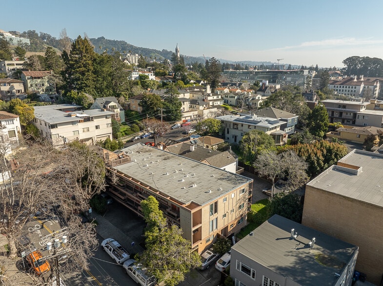 More Photos Of 1700 Spruce St, Berkeley Apartments For Sale