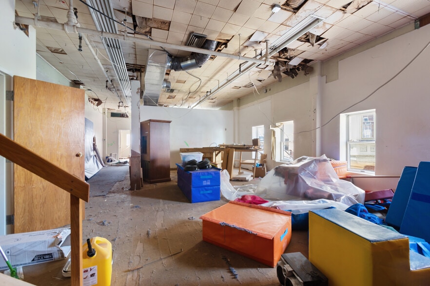 More Photos Of 238-244 E High St, Pottstown Office For Sale