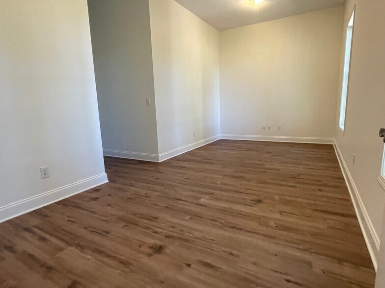 More Photos Of 440 S Peachtree St, Norcross Loft Creative Space For Lease