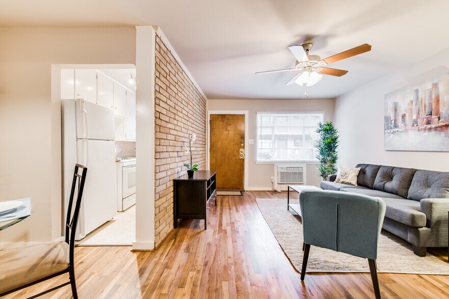 More Photos Of 6218 Gehring St, Houston Apartments For Sale