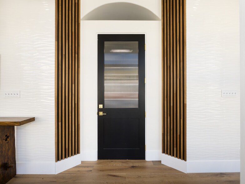 More Photos Of 1427 W 8th St, San Pedro Coworking Space