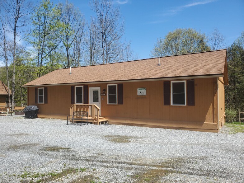 More Photos Of 1997 Rock Hill Rd, Weedville Hotel For Sale