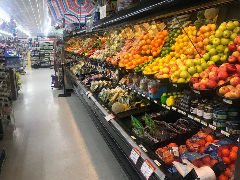 More Photos Of 25817 State Hwy 64, Pittsburg Supermarket For Sale