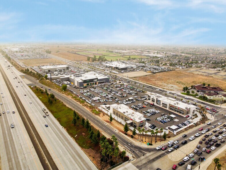 More Photos Of 16188 S Highland Ave, Fontana Supermarket For Sale