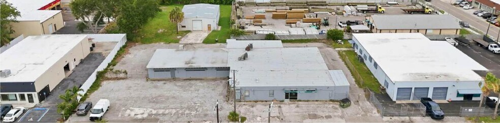 More Photos Of 2053 13th St, Sarasota Unknown For Lease