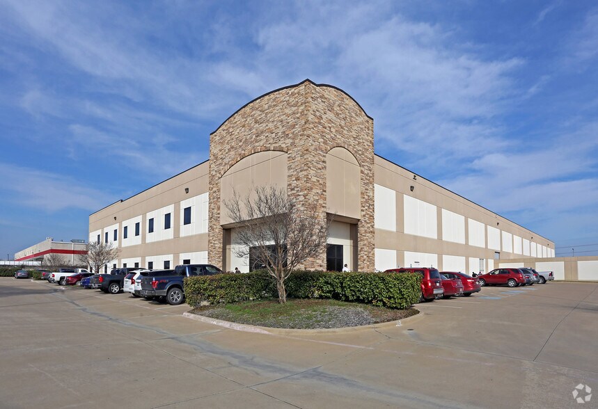 Primary Photo Of 3385 Roy Orr Blvd, Grand Prairie Warehouse For Lease