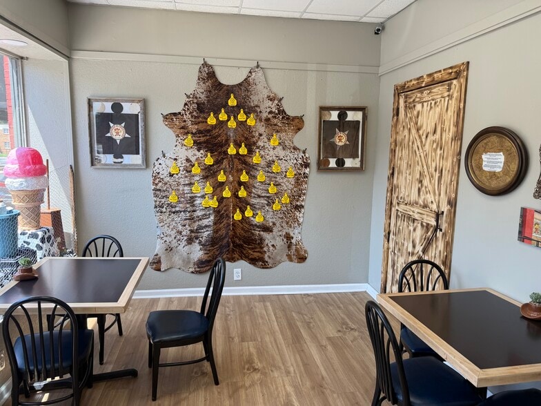 More Photos Of 108 N Jefferson Ave, Eatonton Storefront Retail Office For Sale