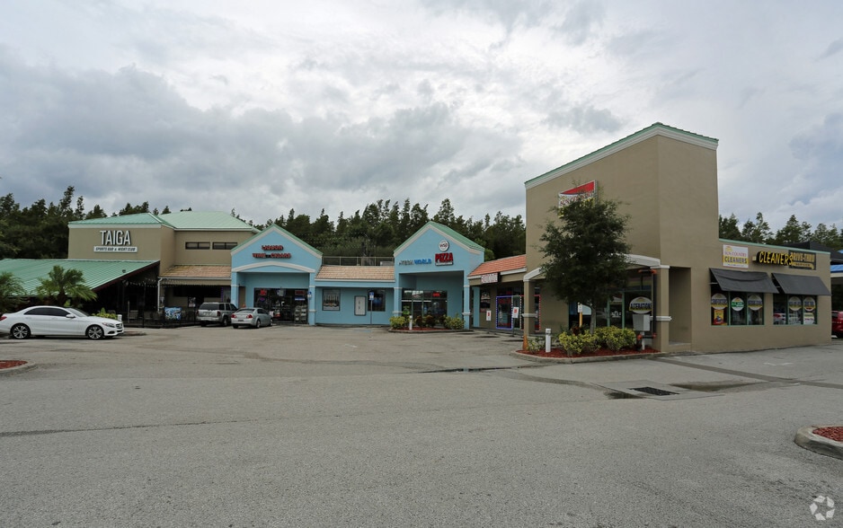 Primary Photo Of 10305 Causeway Blvd, Tampa Storefront Retail Residential For Lease