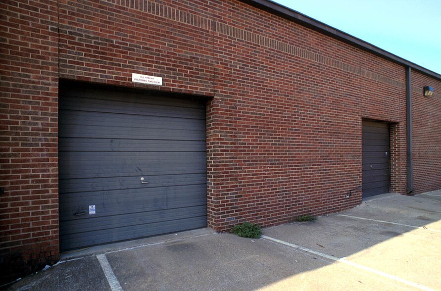 More Photos Of 4405 Beltwood Pky, Dallas Unknown For Lease