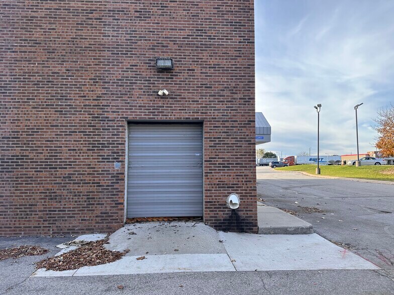 More Photos Of 939 Us Highway 31 S, Traverse City Drugstore For Sale