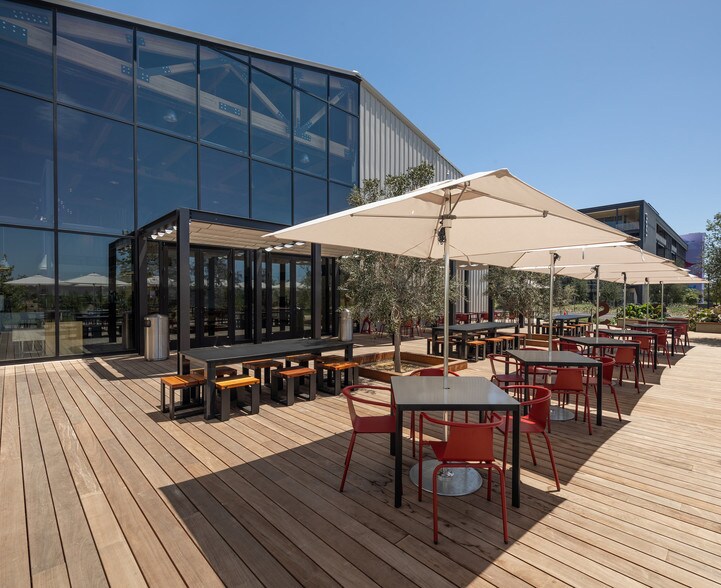 More Photos Of 1705 Flight Way, Tustin General Retail For Lease