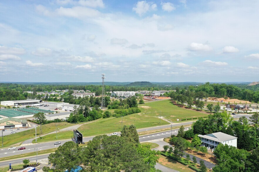 More Photos Of 6801 Veterans Pky, Columbus Land For Sale