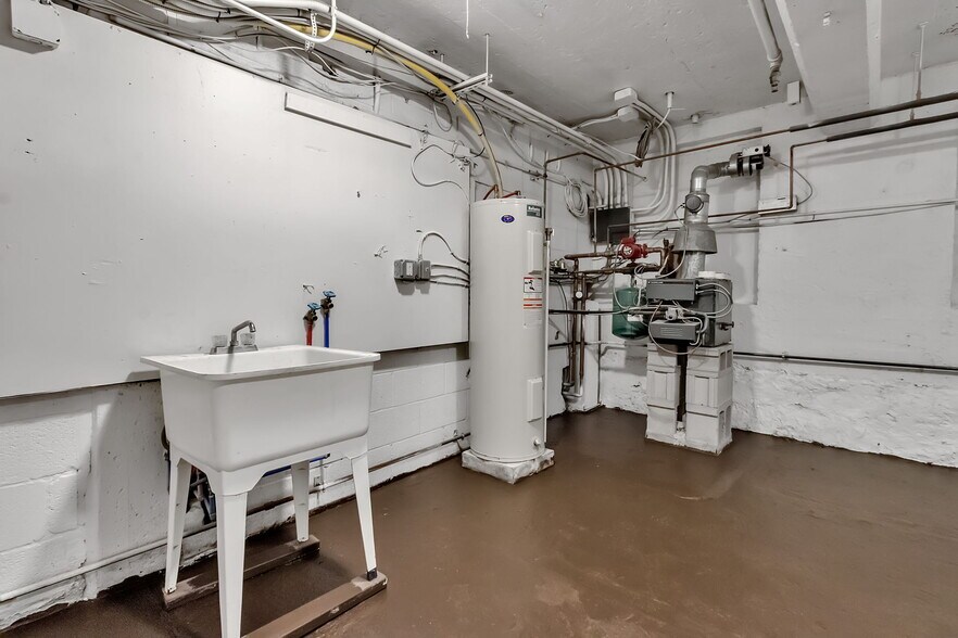 More Photos Of 84 Sweeney St, North Tonawanda Apartments For Lease