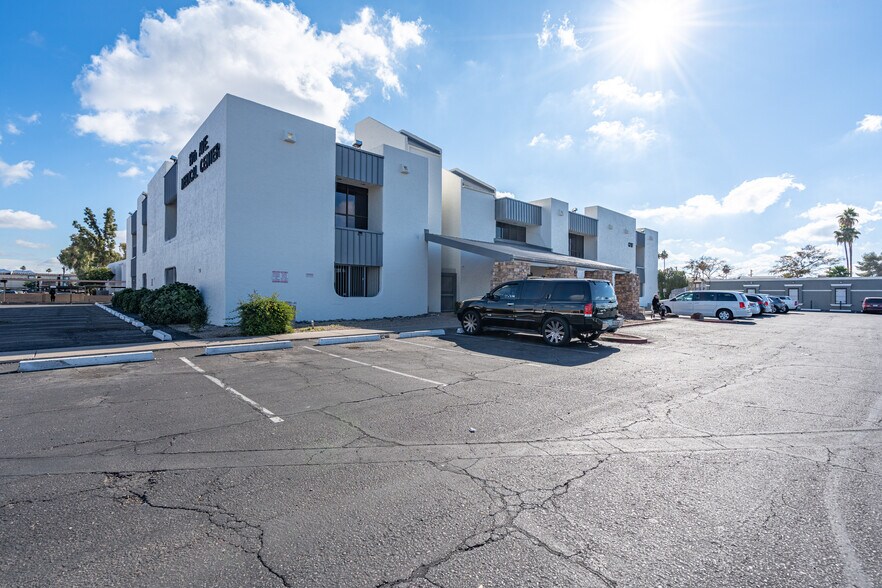 Primary Photo Of 6707 N 19th Ave, Phoenix Medical For Lease