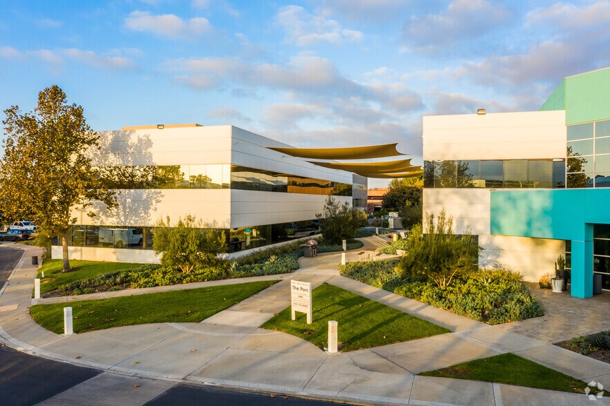 More Photos Of 1 Corporate Park, Irvine Office For Sale