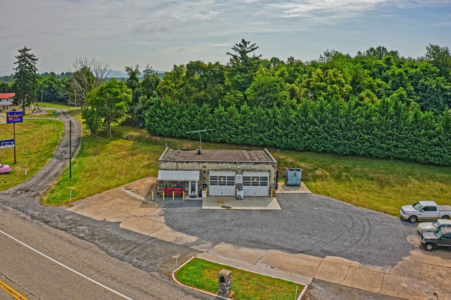 Primary Photo Of 4373 S Lee Hwy, Natural Bridge Service For Sale