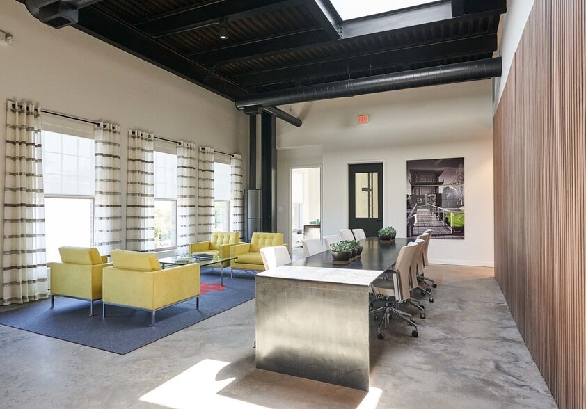 More Photos Of 7242 Wrightsville Ave, Wilmington Office For Lease