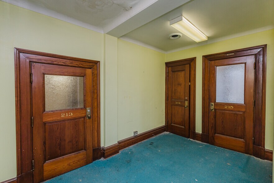 More Photos Of 920 Millington St, Winfield Storefront Retail Office For Sale