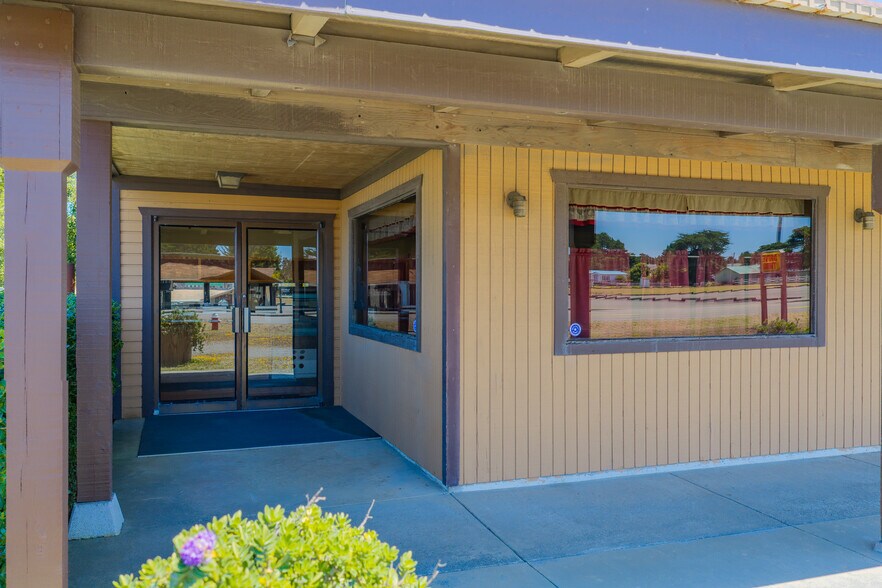 More Photos Of 1455 Oregon ave, Bandon General Retail For Sale