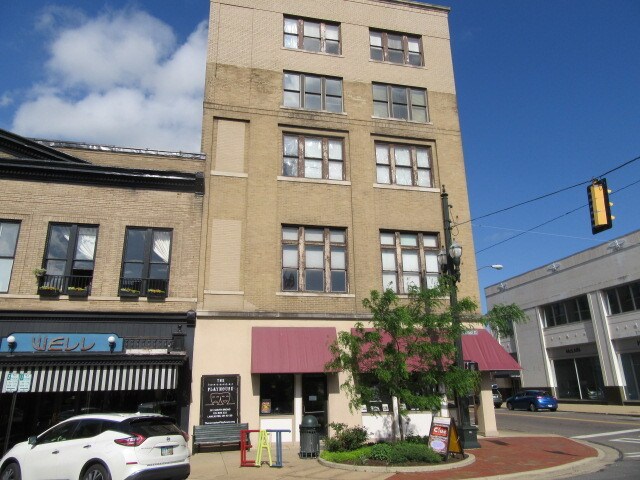 More Photos Of 201 S Broad St, Lancaster Office For Lease