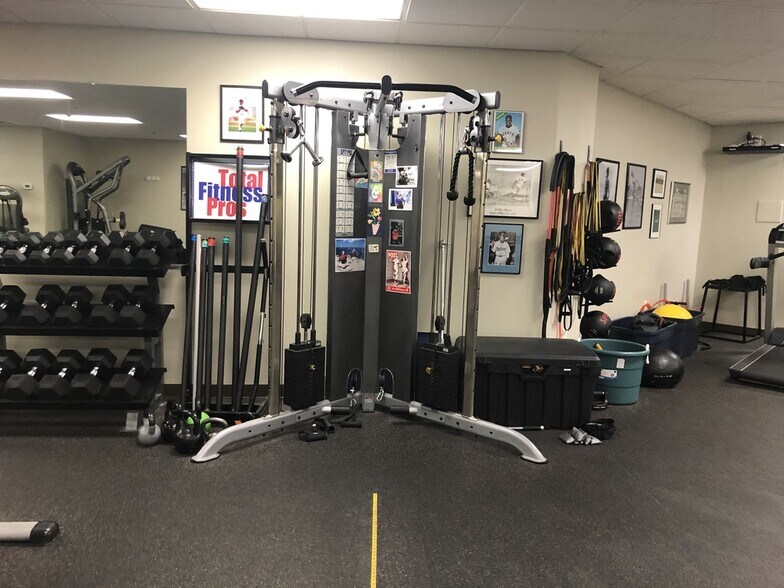 More Photos Of 12500 Reed Hartman Hwy, Cincinnati Office For Lease