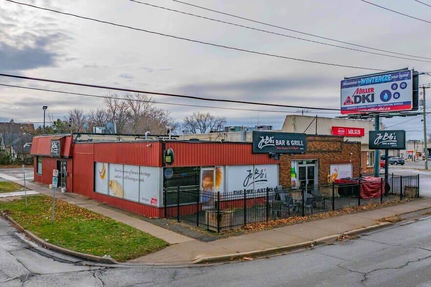 More Photos Of 231 St Paul St W, St Catharines General Retail For Sale