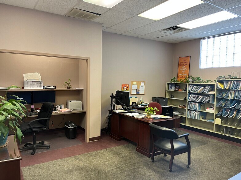 More Photos Of 1739 Citadell Plz, San Antonio Office For Sale