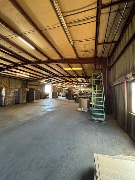 More Photos Of 43016 Road 68, Reedley Warehouse For Sale