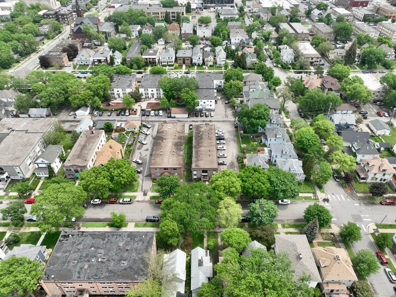 More Photos Of 2637 Pleasant Ave S, Minneapolis Apartments For Sale