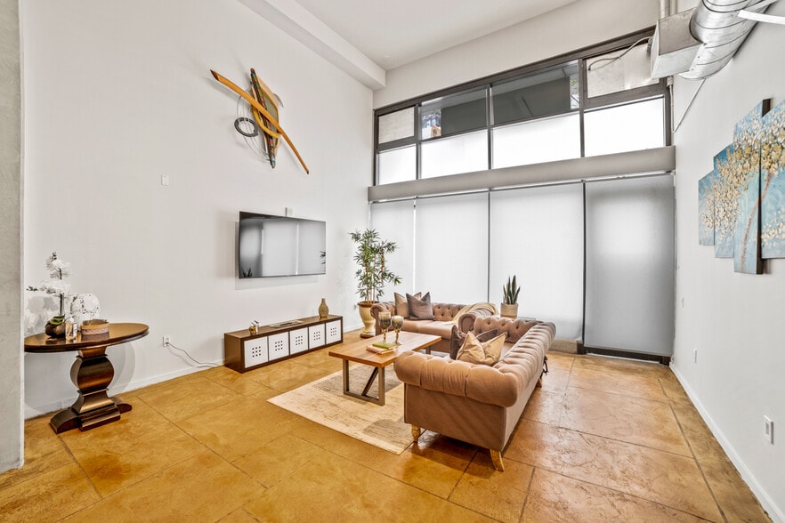 More Photos Of 350 11th Ave, San Diego Apartments For Sale
