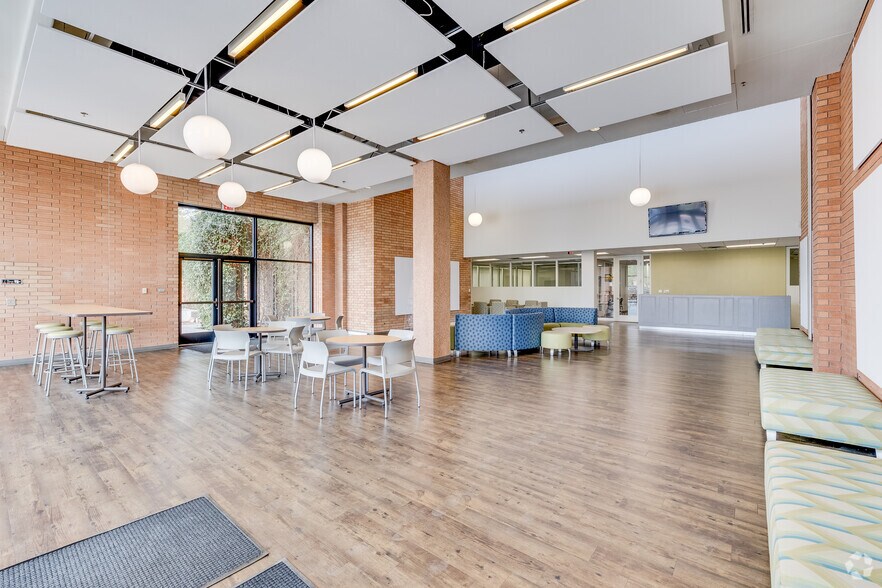 More Photos Of 245 W 2nd St, Mesa Office For Lease