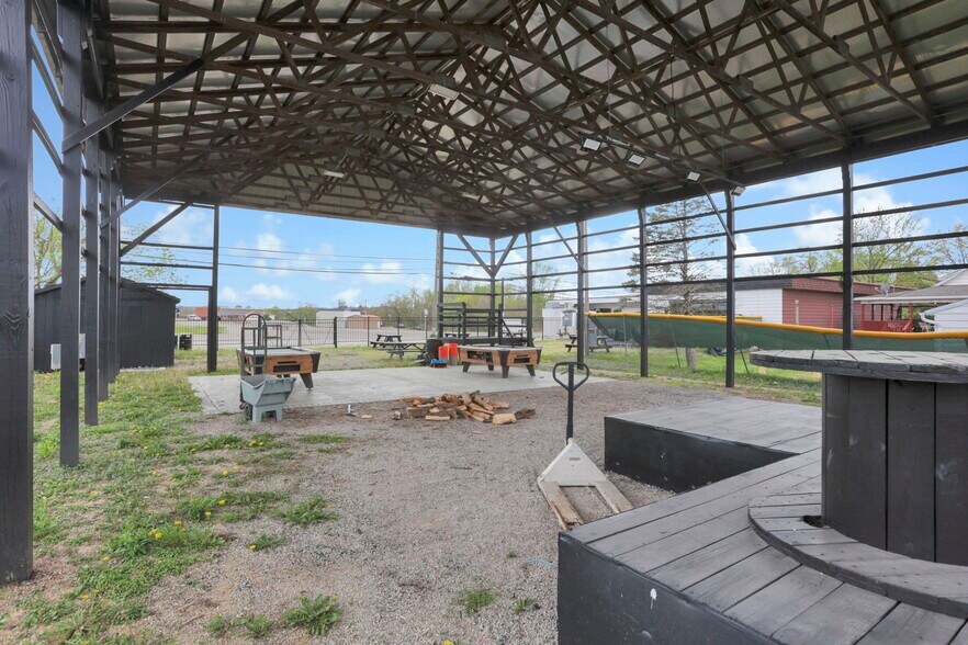 More Photos Of 609 Mill St, New Lexington Restaurant For Sale