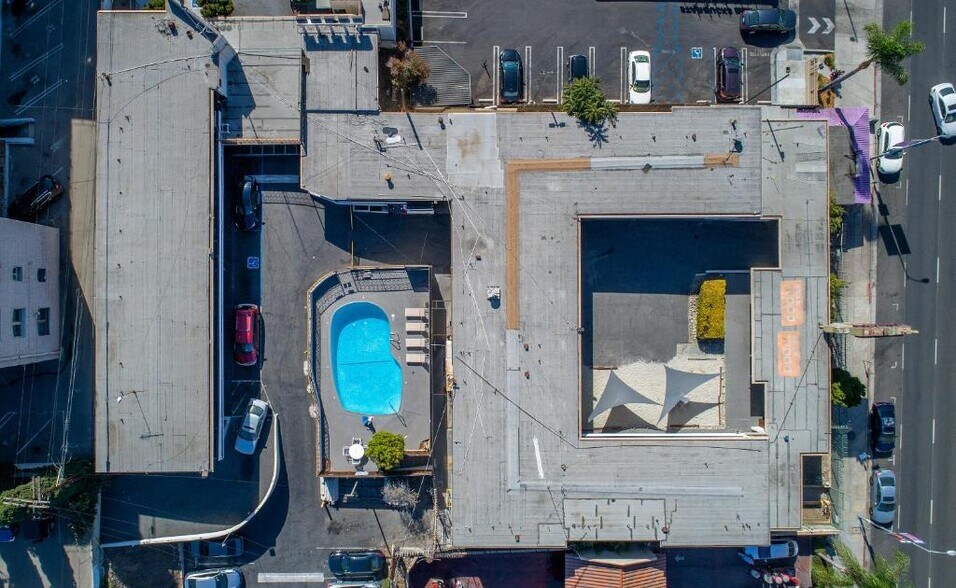 More Photos Of 2025 W 3rd St, Los Angeles Hotel For Lease