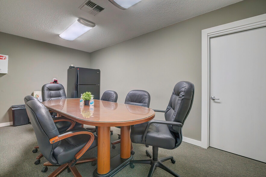 More Photos Of 6001 Deltona Blvd, Spring Hill Schools For Sale