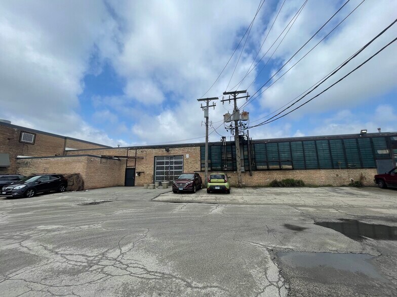 More Photos Of 1300 S Kostner Ave, Chicago Manufacturing For Sale