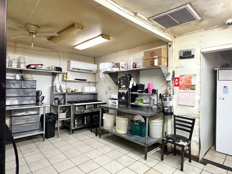 More Photos Of 2989 Hwy 21, Atmore Restaurant For Sale
