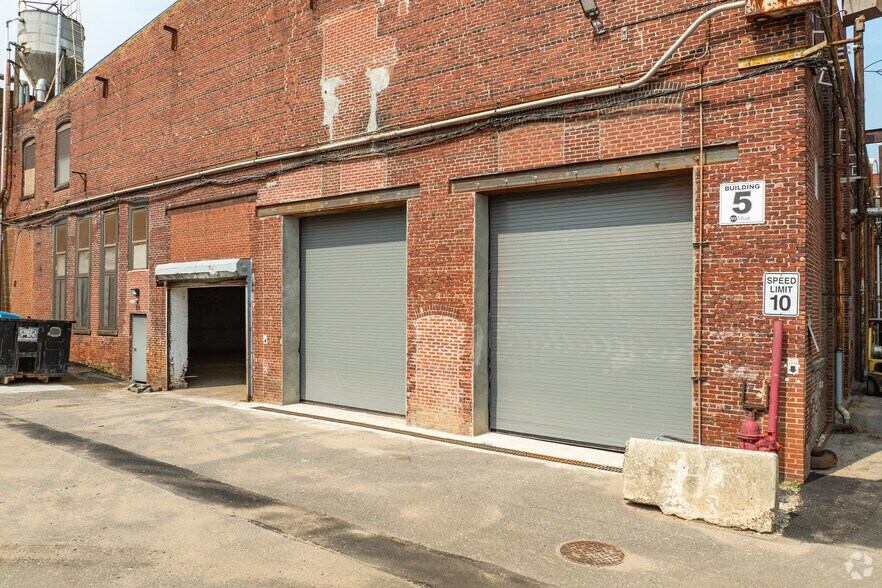 More Photos Of 300 Jefferson St, Camden Warehouse For Sale