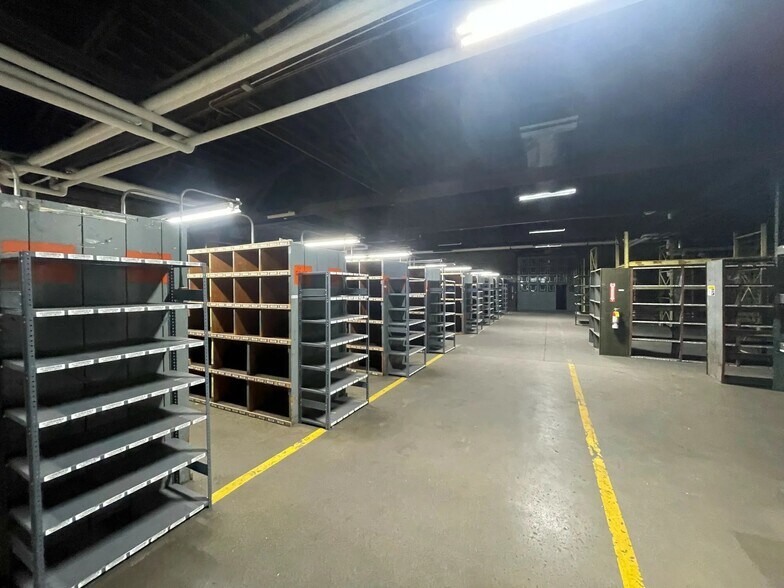 More Photos Of 850 165th St, Hammond Manufacturing For Sale