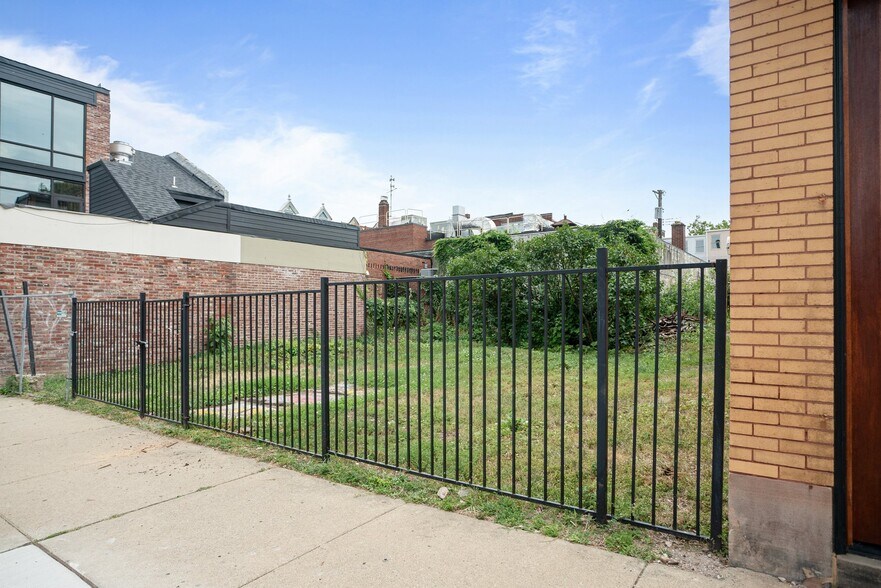 More Photos Of 711 James St, Pittsburgh Storefront Retail Residential For Sale