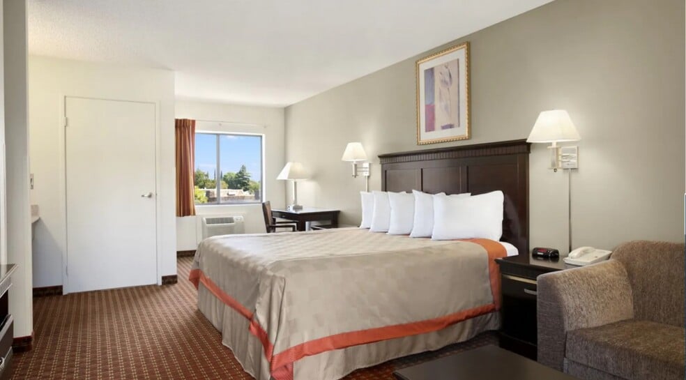 More Photos Of 3240 Mather Field Rd, Rancho Cordova Hotel For Sale