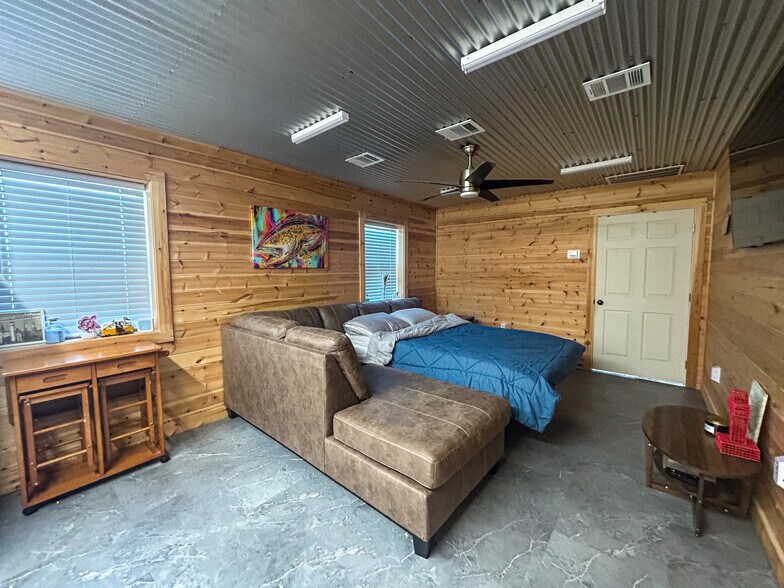 More Photos Of 185 E Tiki Dr, Seadrift Land For Sale