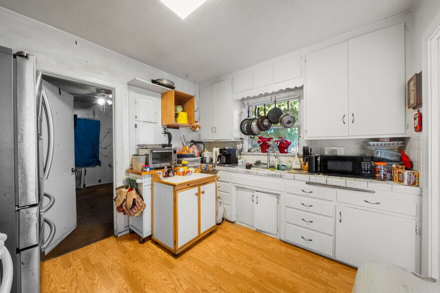 More Photos Of 339-341 E 220th St, Carson Multifamily For Sale